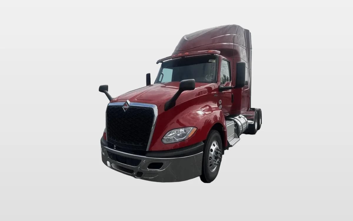 2026 International LT — photo 1