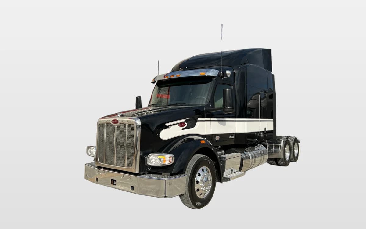2023 Peterbilt 567 — photo 1