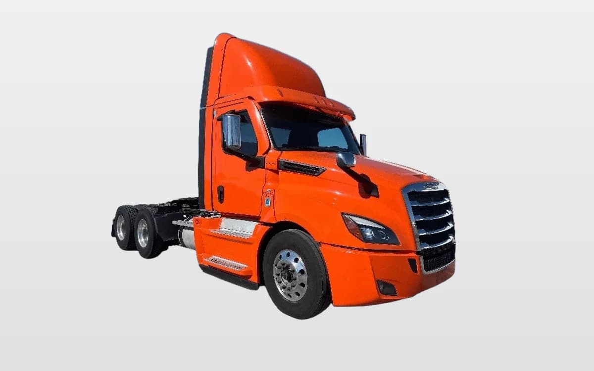 2020 Freightliner Cascadia — photo 1