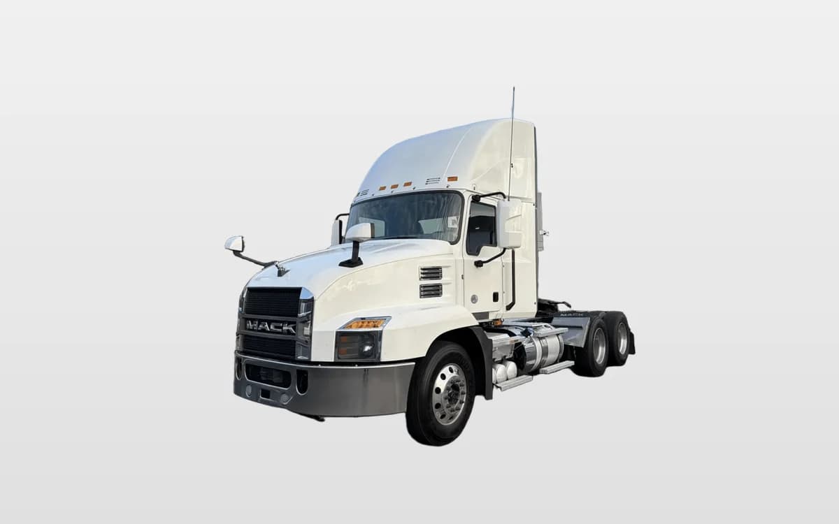 2022 Mack Anthem — photo 1