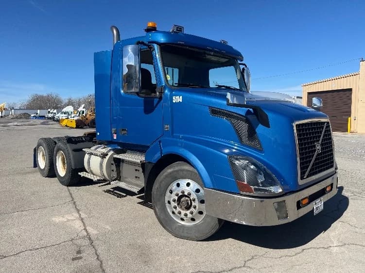 2017 Volvo VNL 300