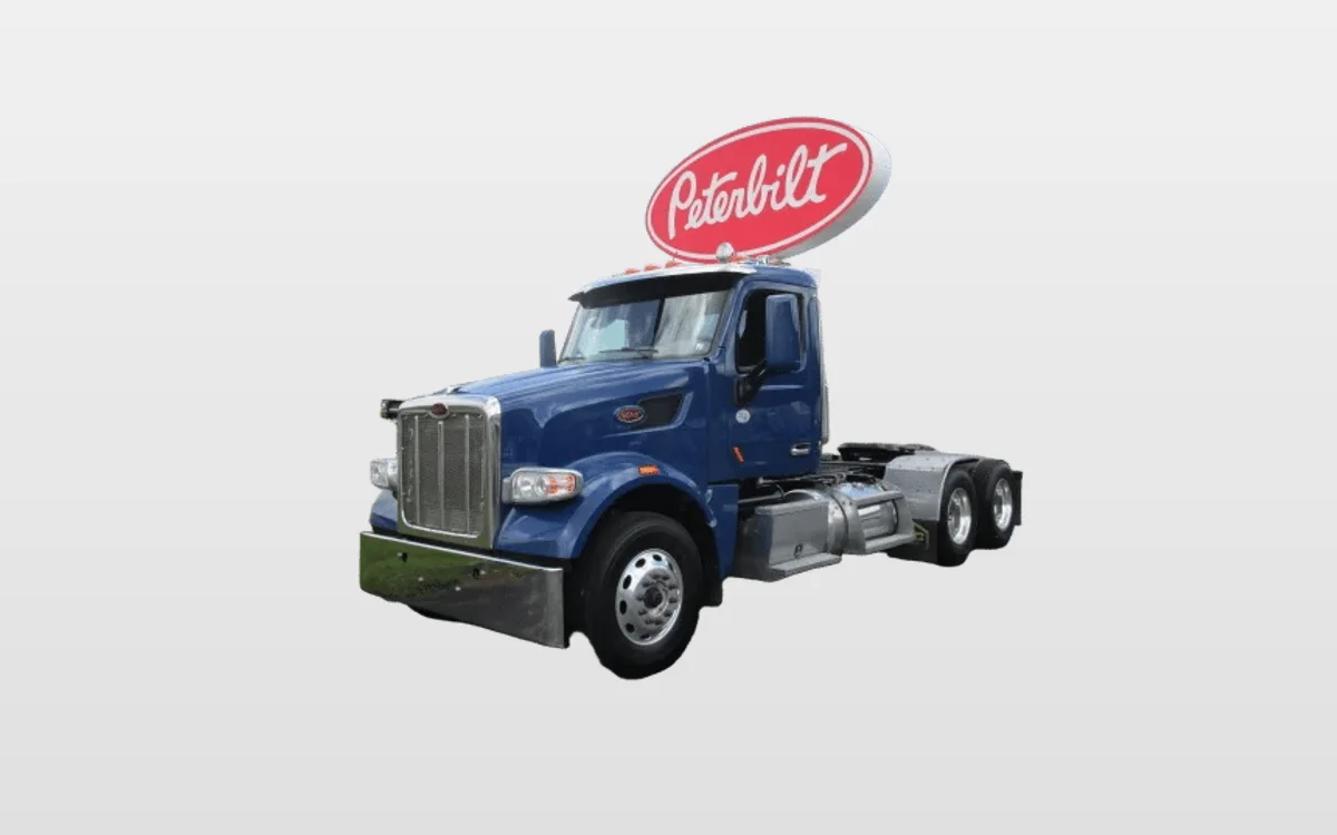 2020 Peterbilt 567 — photo 1
