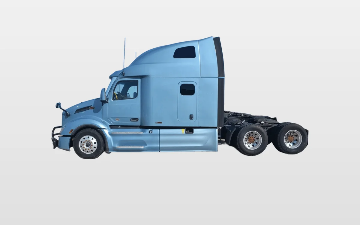 2022 Peterbilt 579 — photo 1