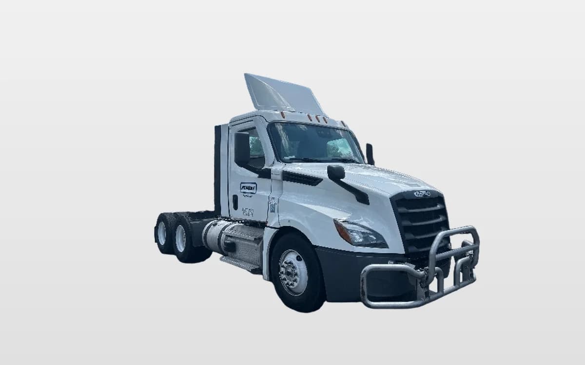 2021 Freightliner Cascadia — photo 1