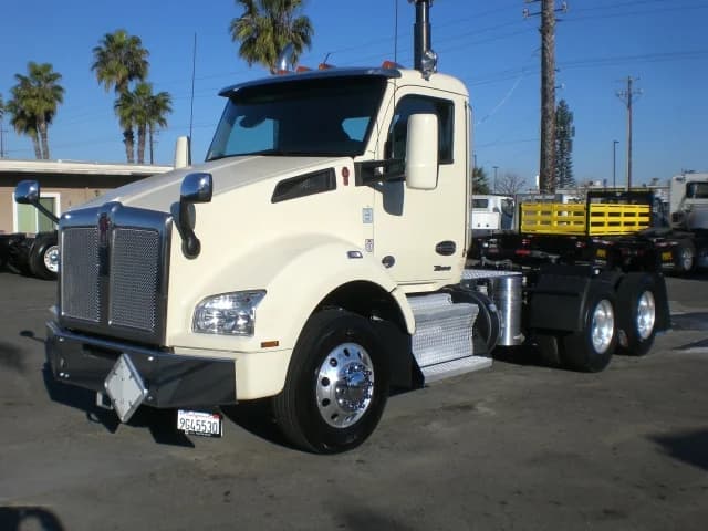 2022 Kenworth T880