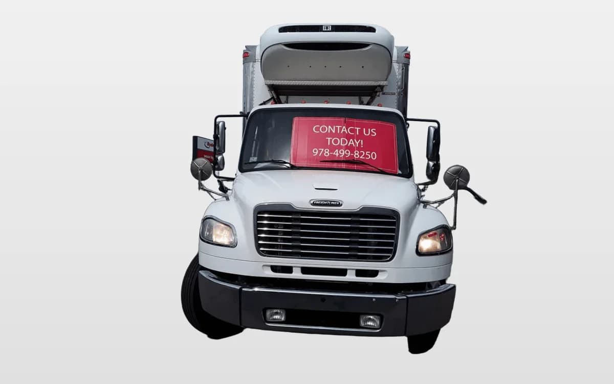 2017 Freightliner M2 106 — photo 1