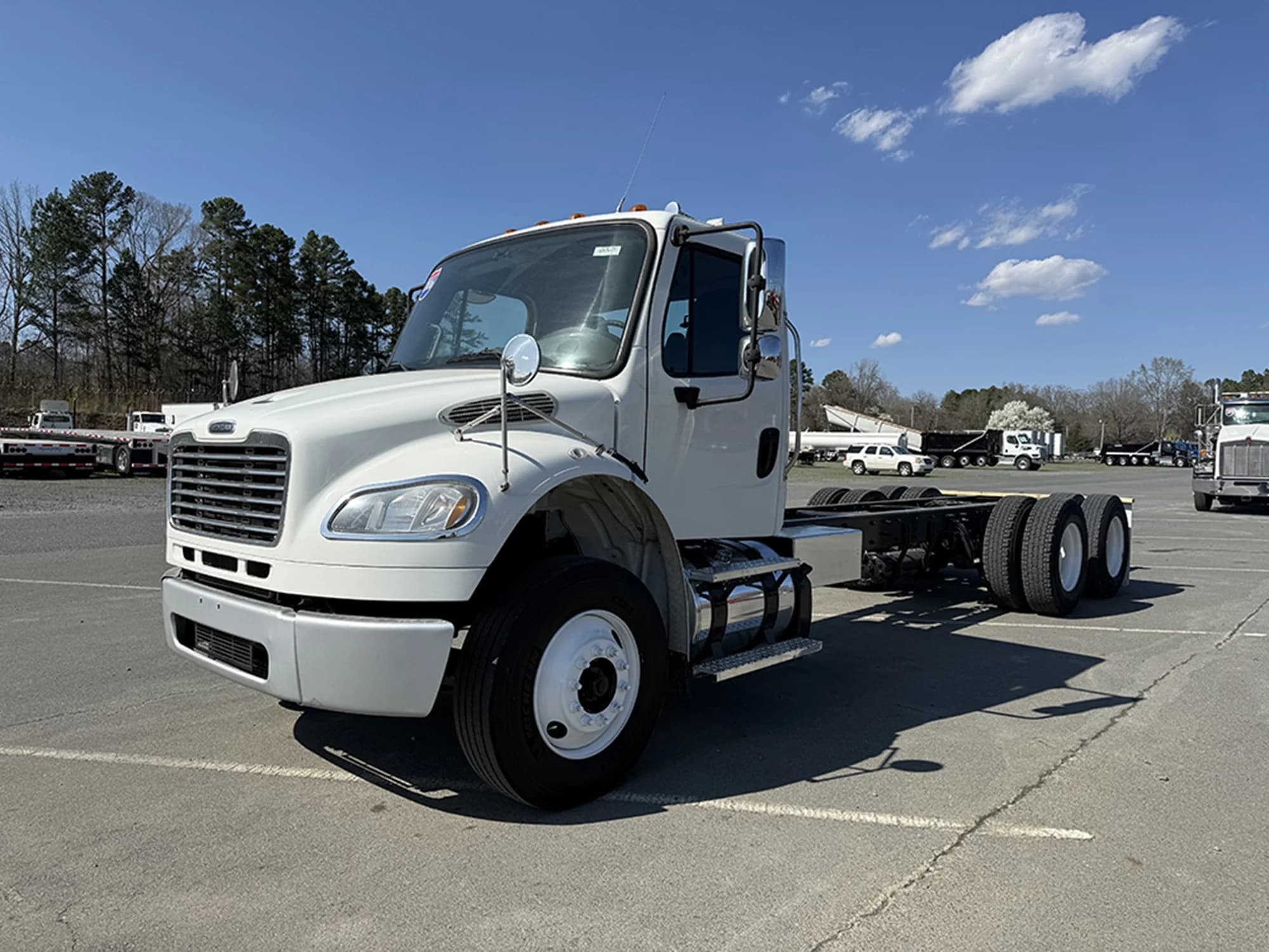 2016 Freightliner M2 106