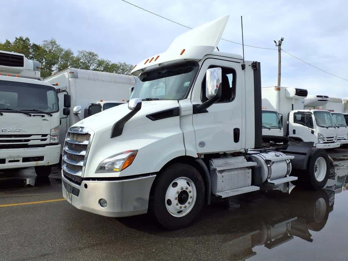 2020 Freightliner Cascadia