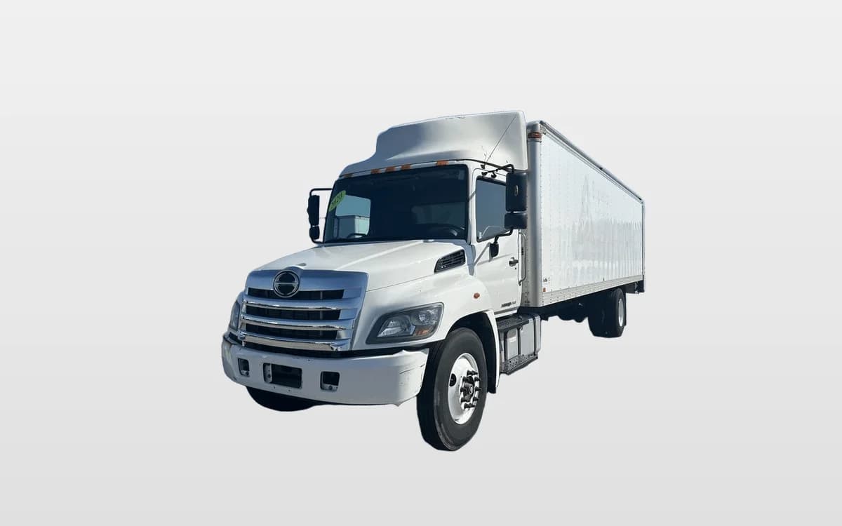 2020 Hino 338 — photo 1