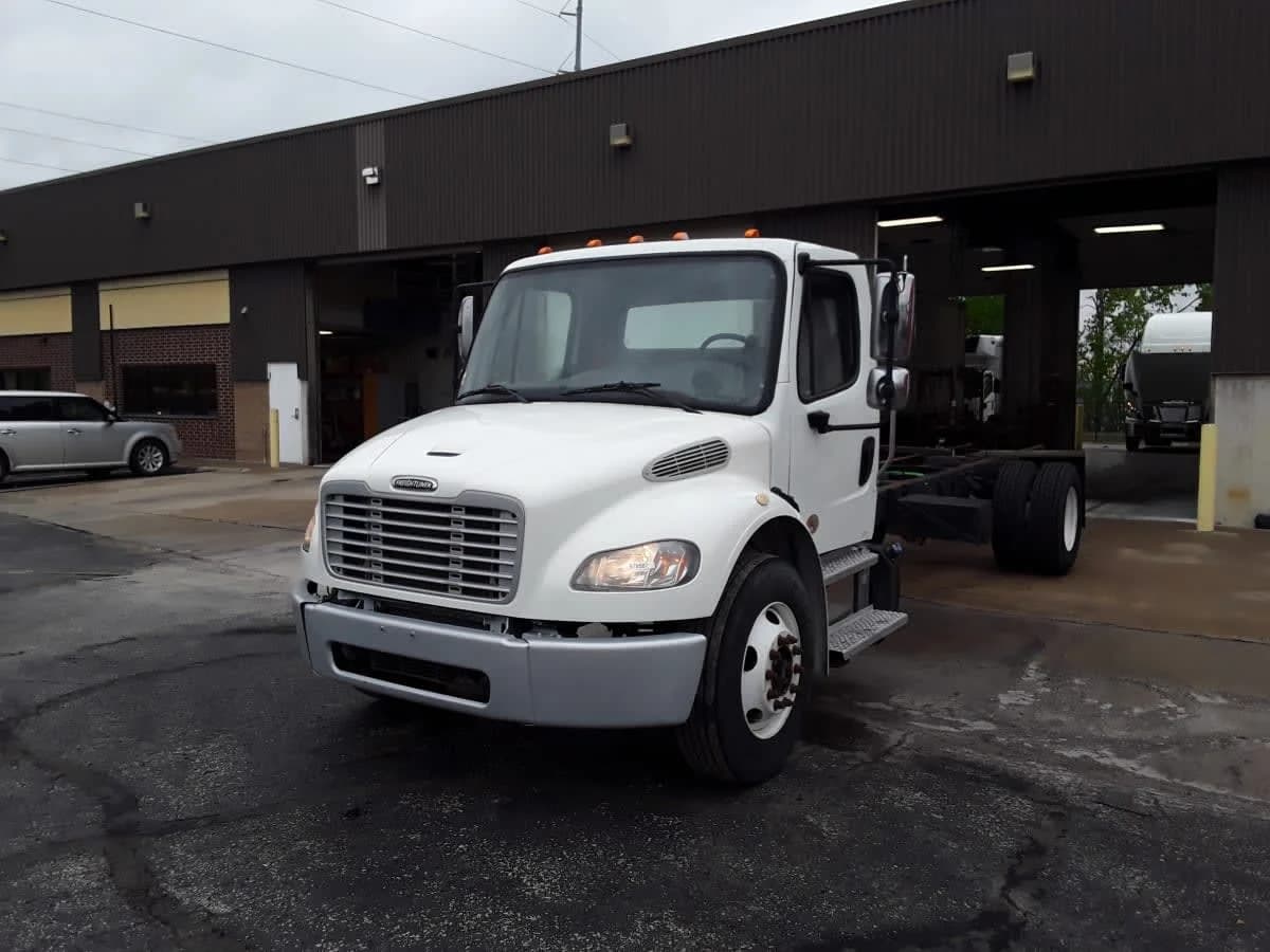 2020 Freightliner M2 106