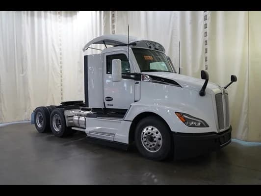 2027 Kenworth T680