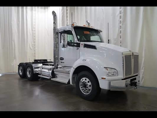 2026 Kenworth T880