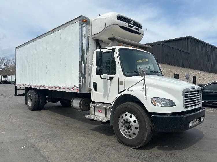 2021 Freightliner M2 106