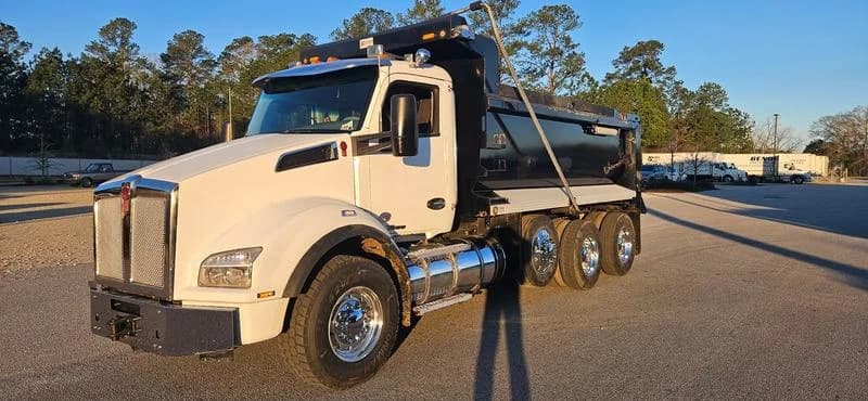 2022 Kenworth T880