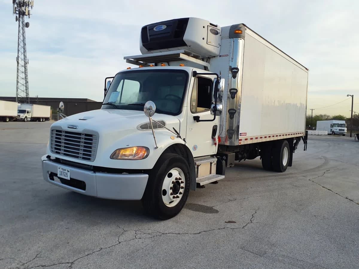 2018 Freightliner M2 106