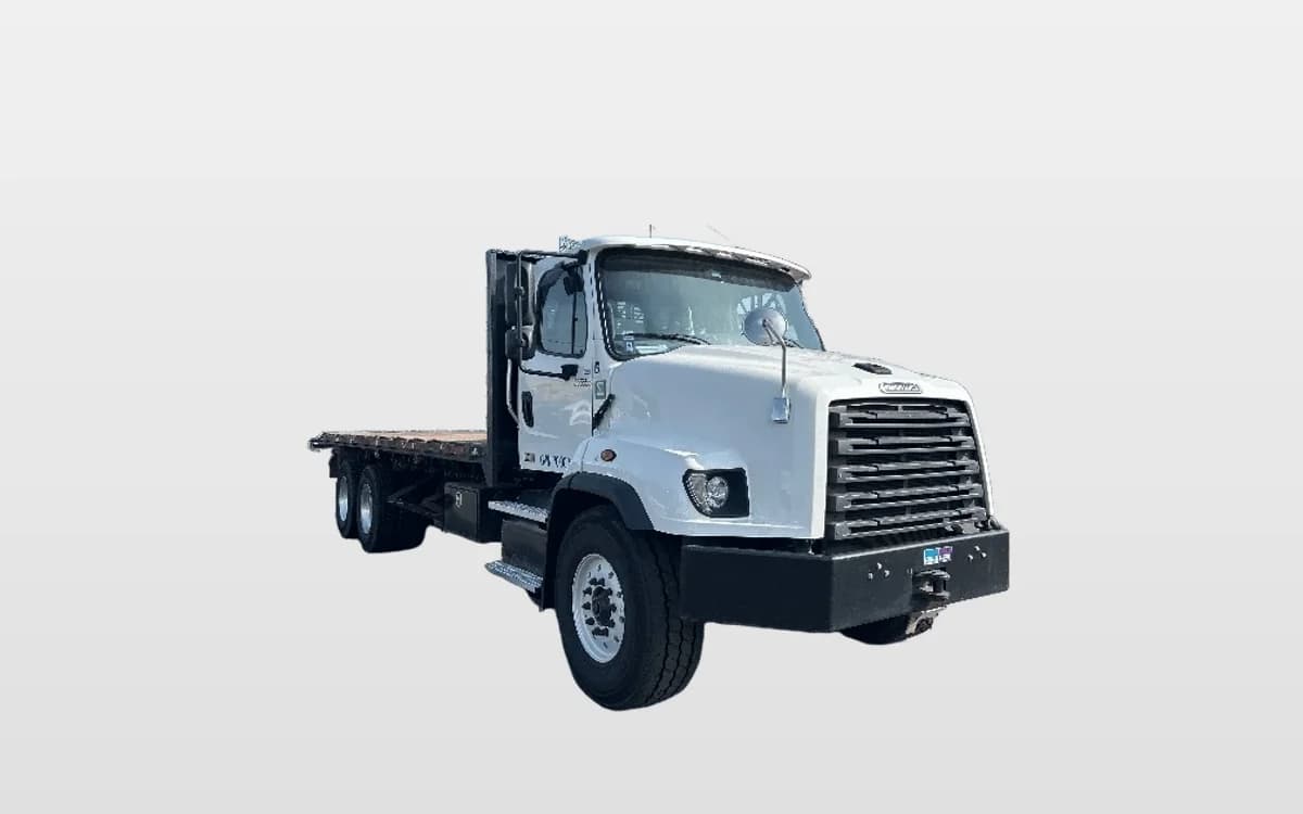 2020 Freightliner 114SD — photo 1