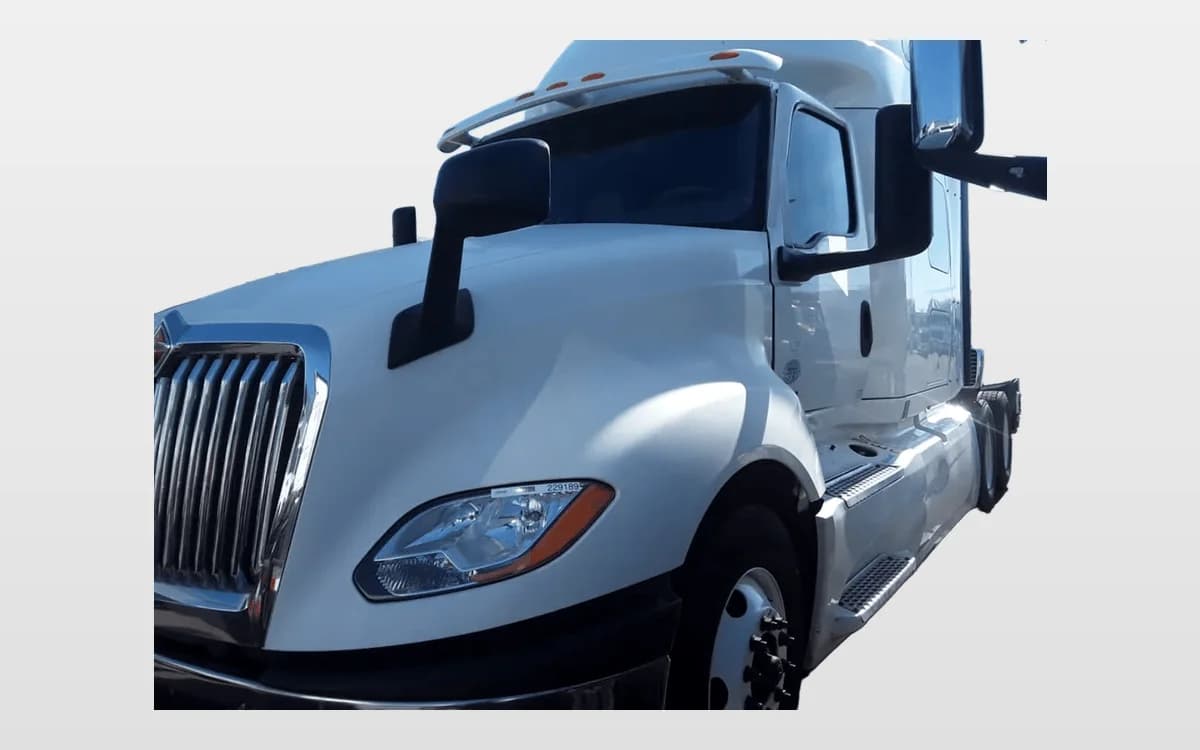 2020 International LT — photo 1