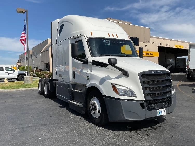 2023 Freightliner Cascadia