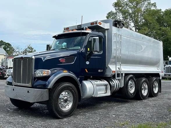 2020 Peterbilt 567