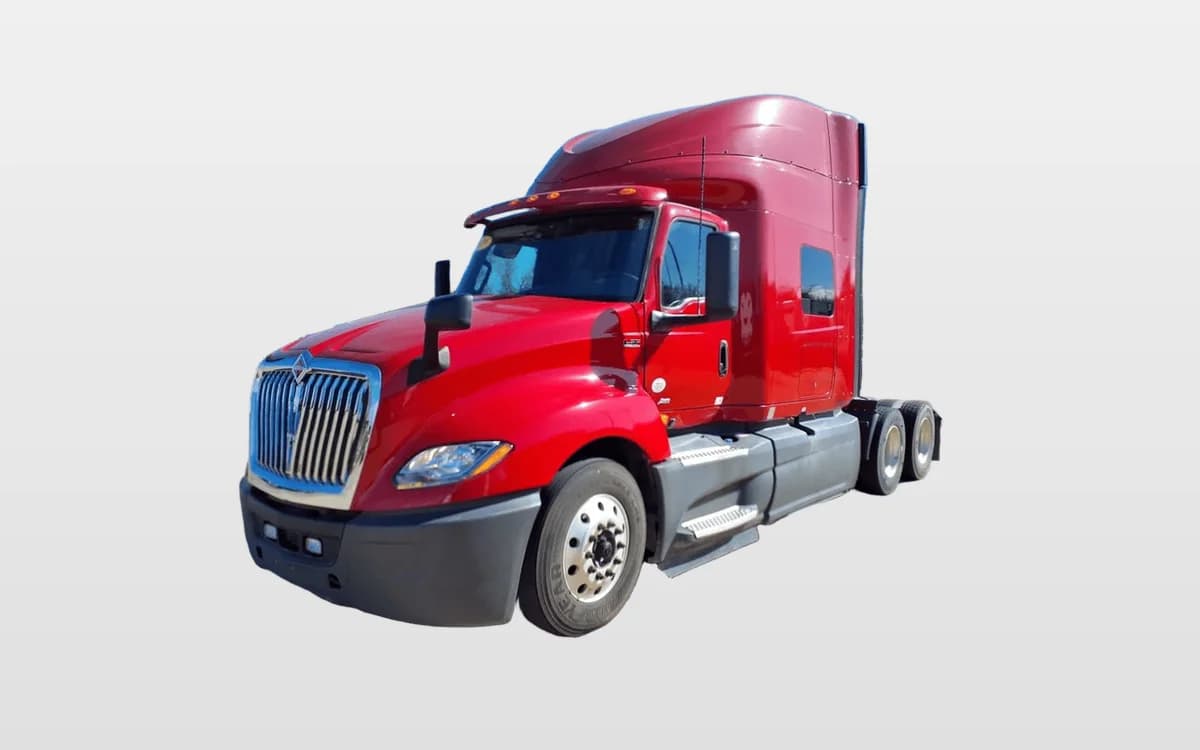 2019 International LT — photo 1