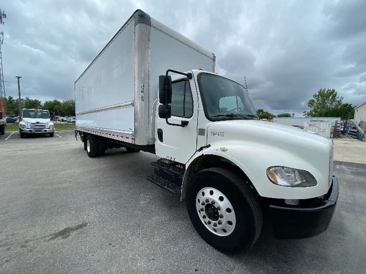 2018 Freightliner M2 106