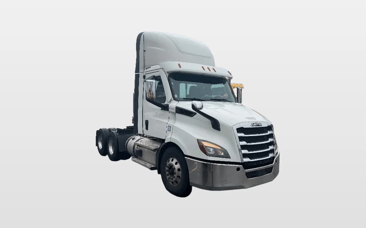 2021 Freightliner Cascadia — photo 1