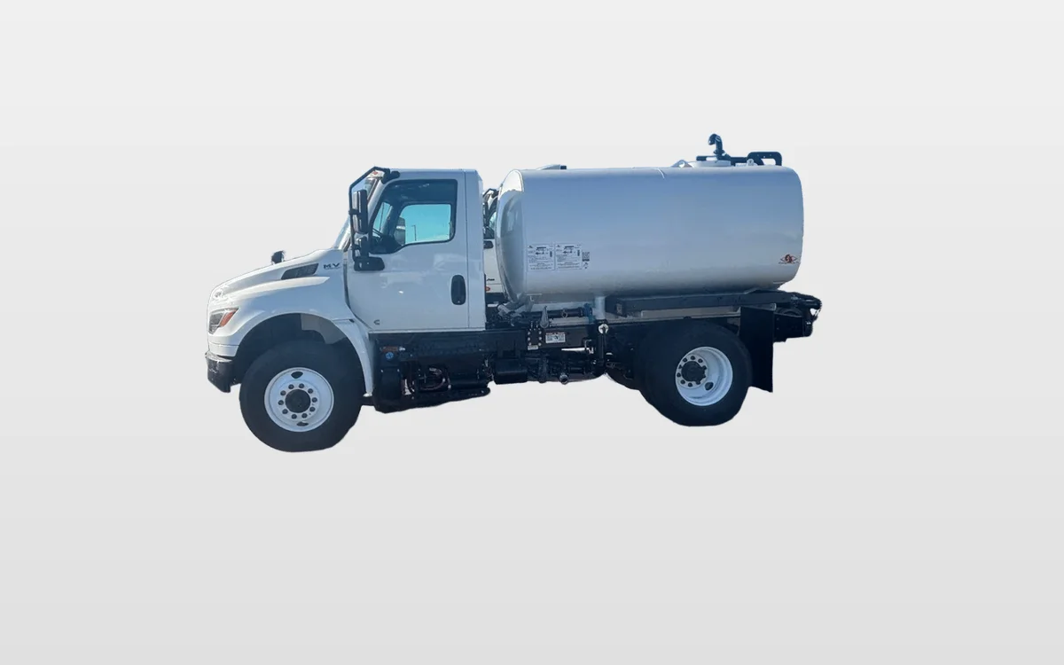 2025 International MV — photo 1