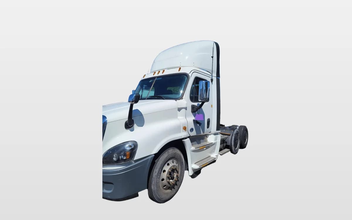 2020 Freightliner Cascadia — photo 1