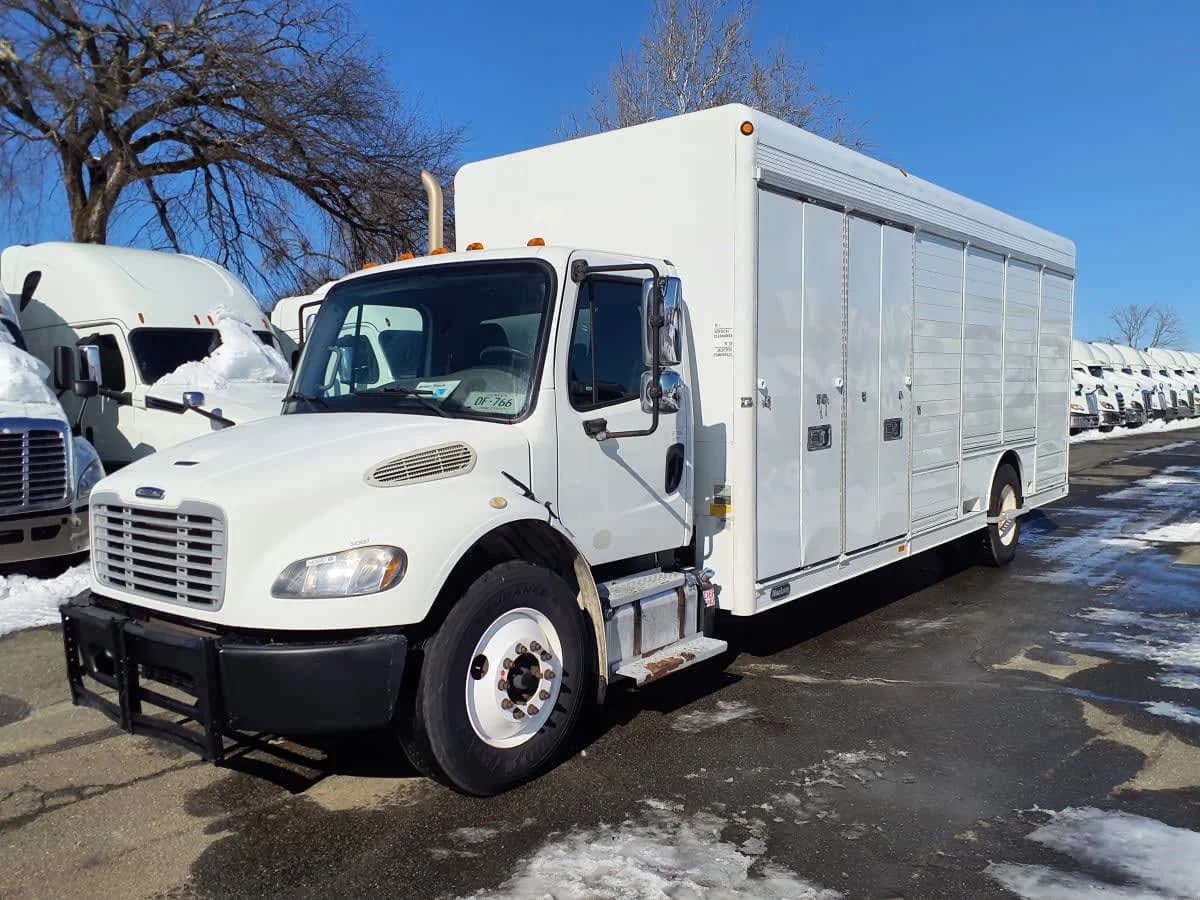 2014 Freightliner M2 106