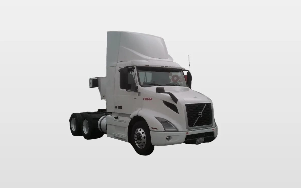 2021 Volvo VNR 640 — photo 1