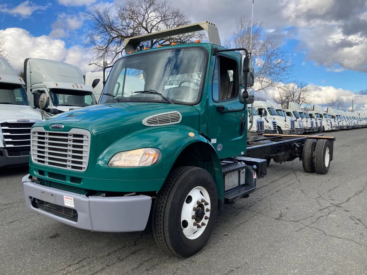 2020 Freightliner M2 106