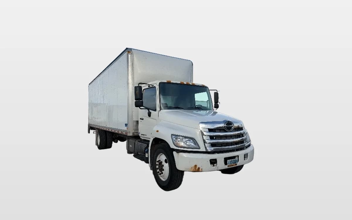 2013 Hino 338 — photo 1