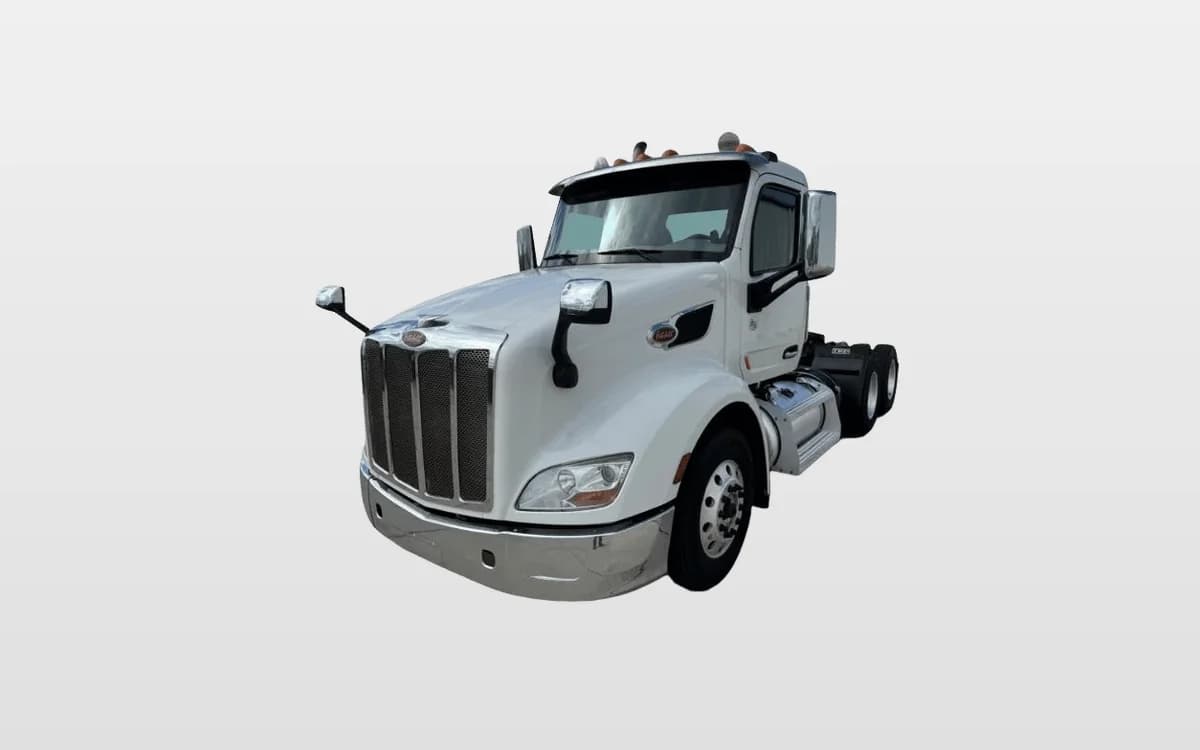 2020 Peterbilt 579 — photo 1