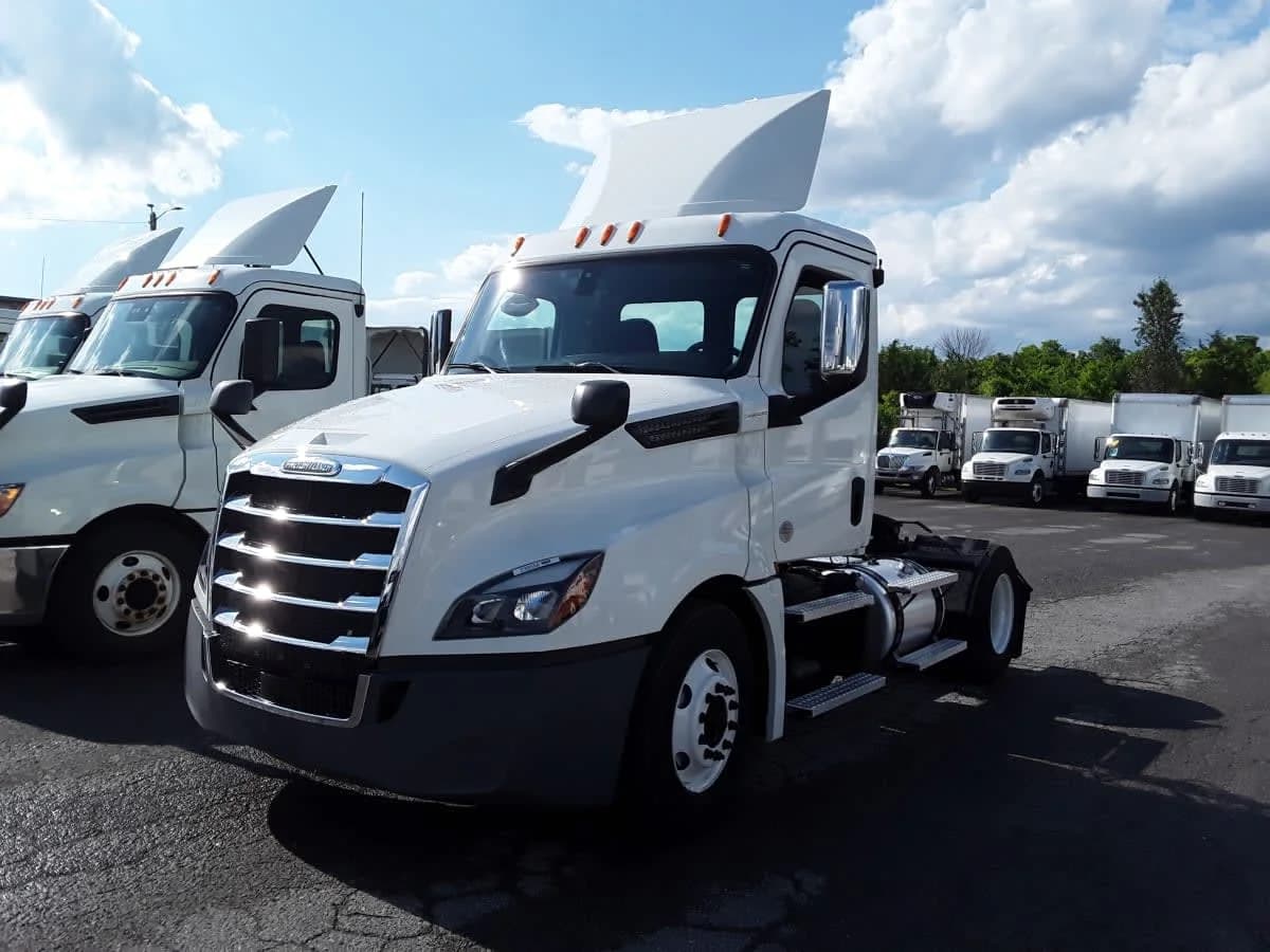 2020 Freightliner Cascadia