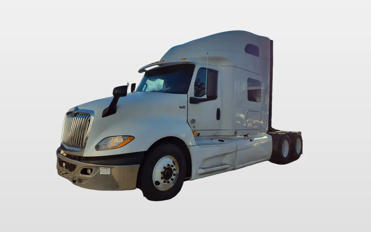 2020 International LT — photo 1