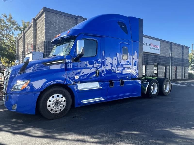 2024 Freightliner Cascadia