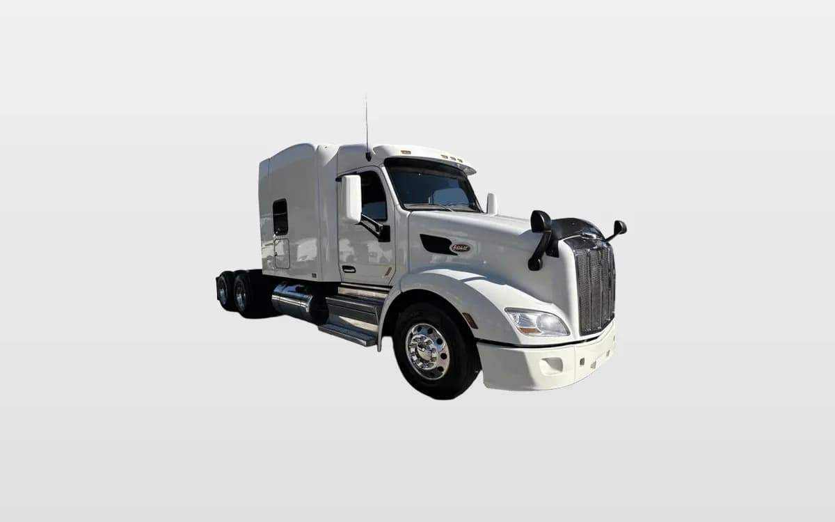 2022 Peterbilt 579 — photo 1