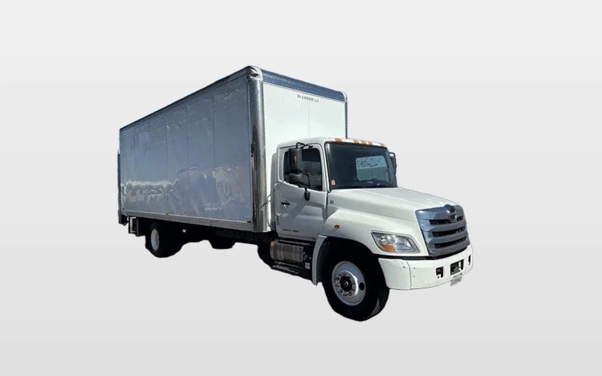 2019 Hino 268 — photo 1