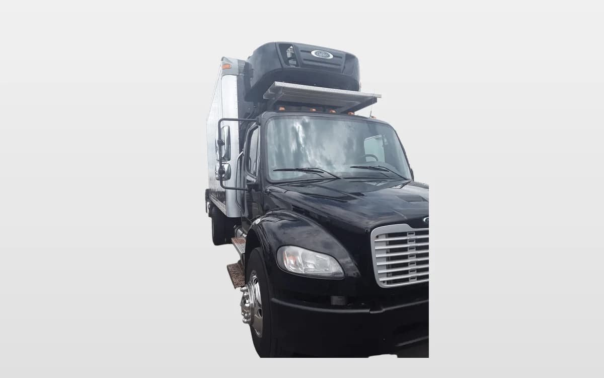 2016 Freightliner M2 106 — photo 1