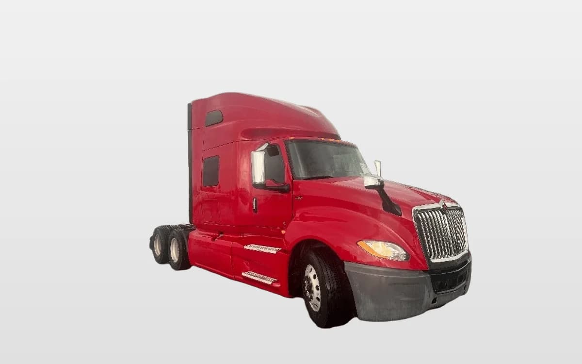 2019 International LT — photo 1