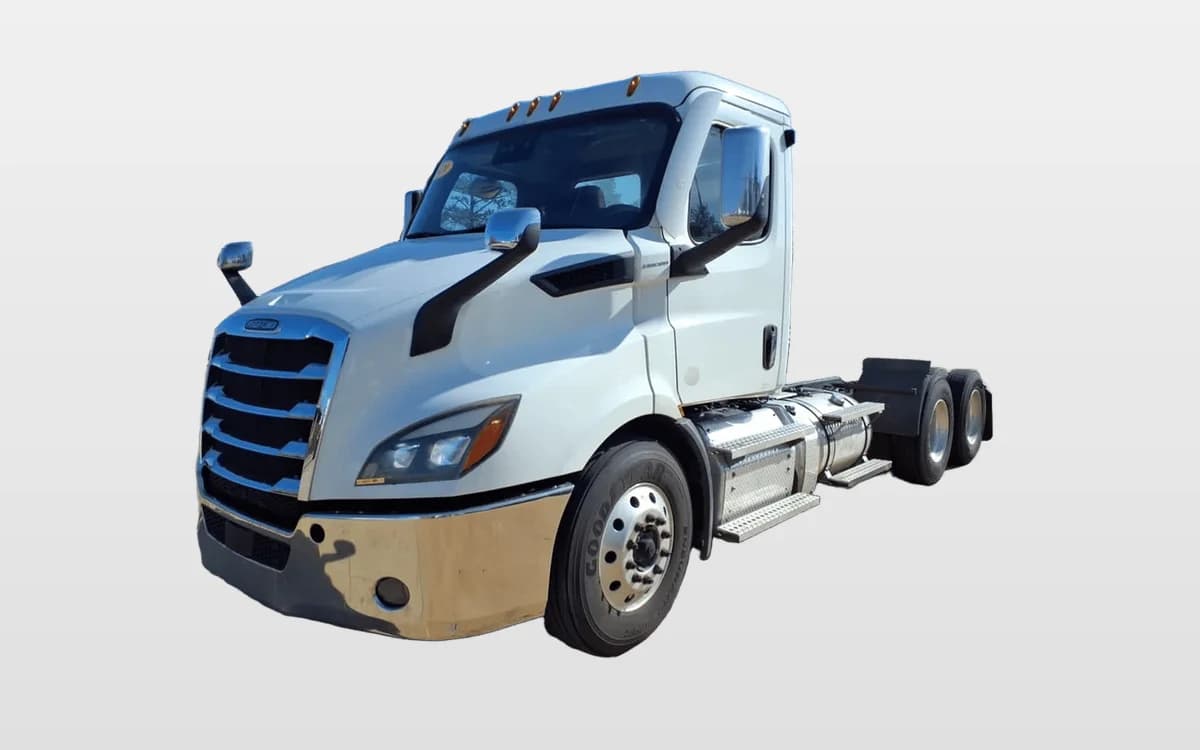 2020 Freightliner Cascadia — photo 1