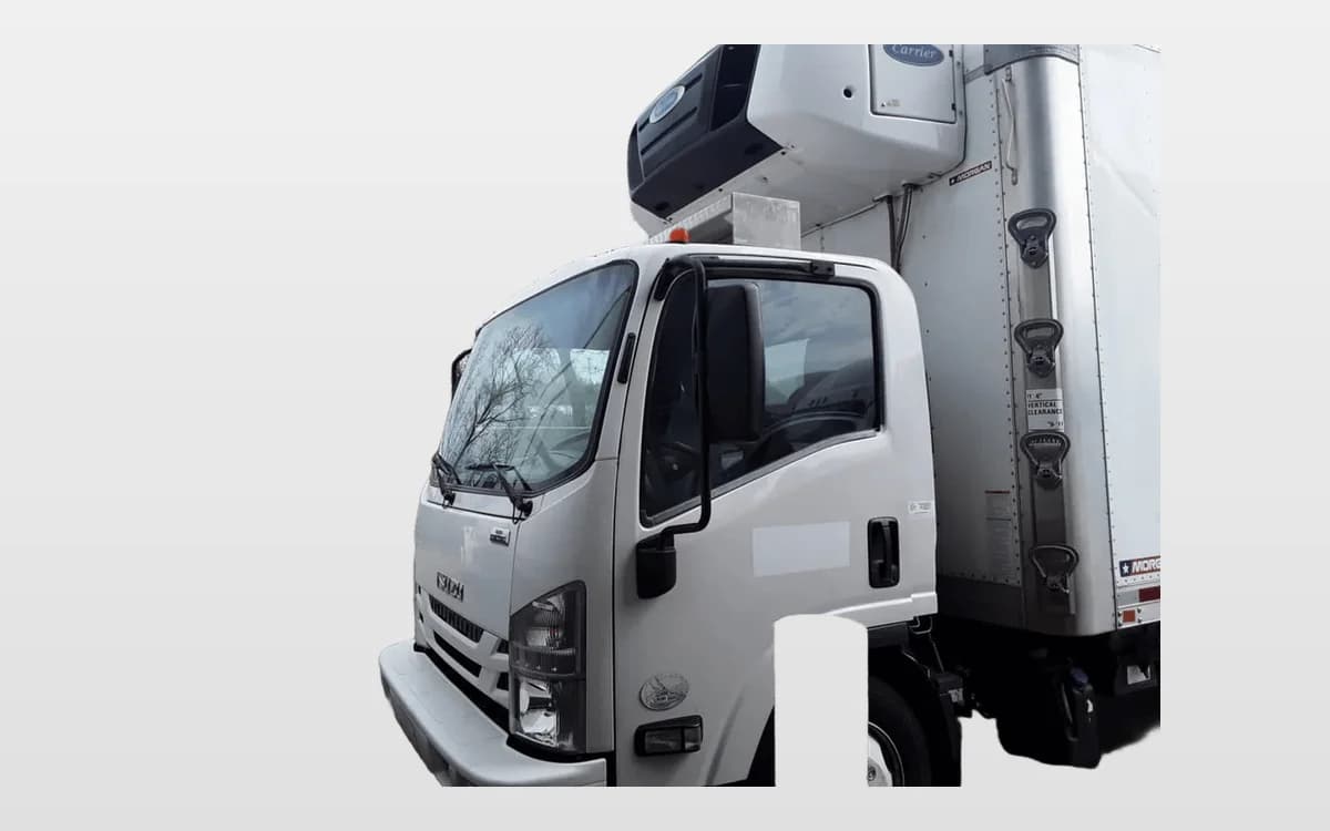 2016 Isuzu NPR — photo 1