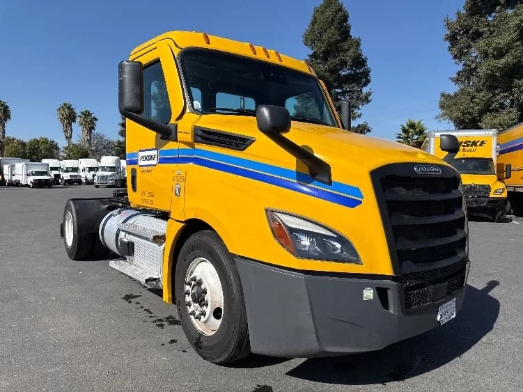 2022 Freightliner Cascadia