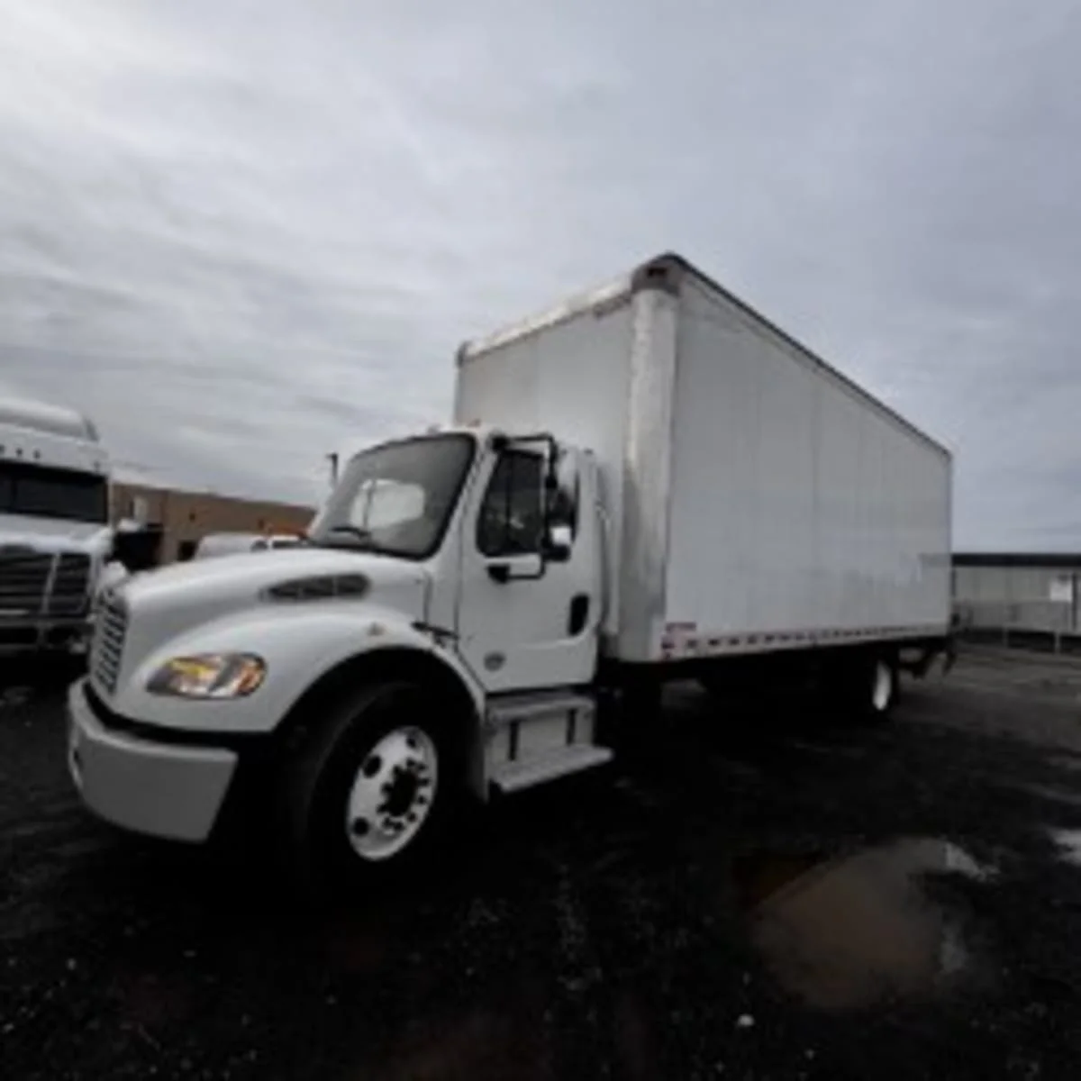 2019 Freightliner M2 106