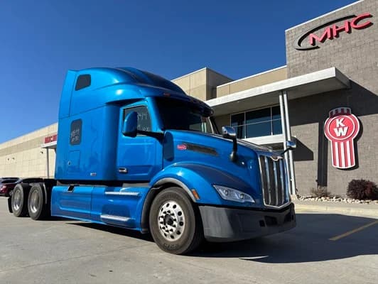 2022 Peterbilt 579