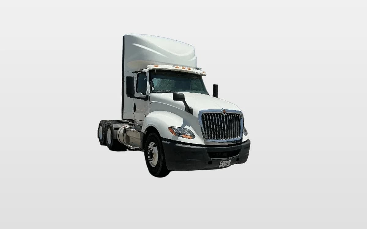 2020 International LT — photo 1