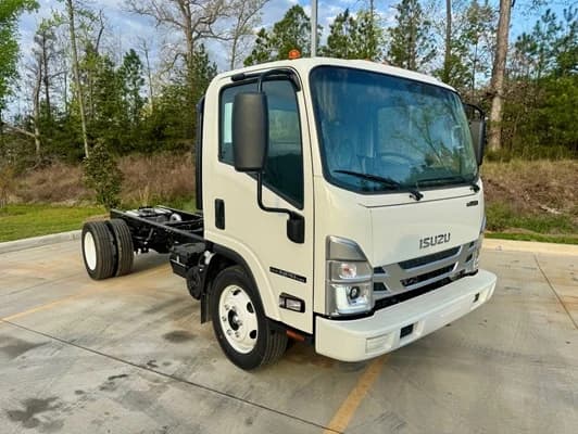 2026 Isuzu NPR