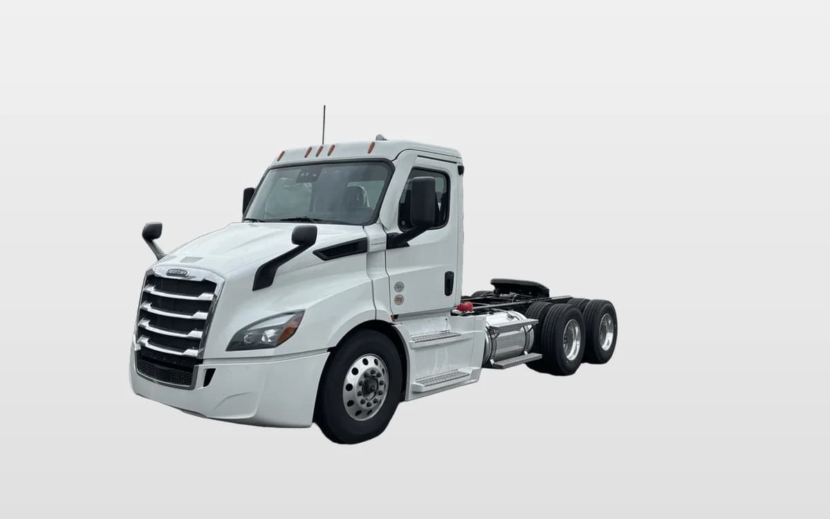 2026 Freightliner Cascadia — photo 1