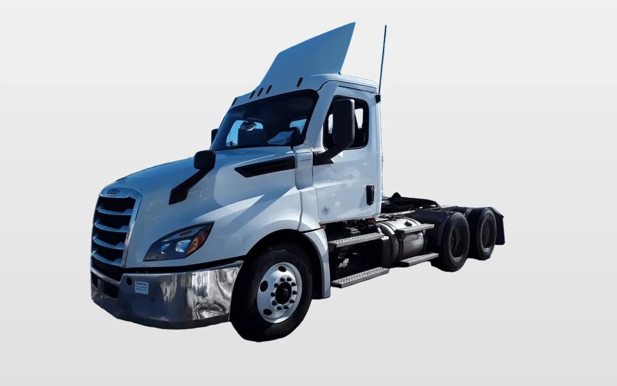 2020 Freightliner Cascadia — photo 1