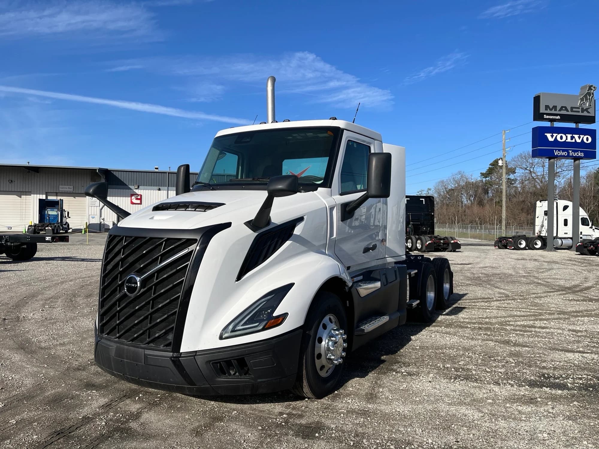 2025 Volvo VNL 300